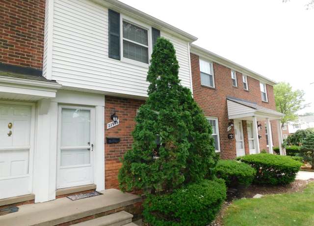 Property at 22956 Gary Ln, St Clair Shores, MI 48080, 2 beds, 1 bath