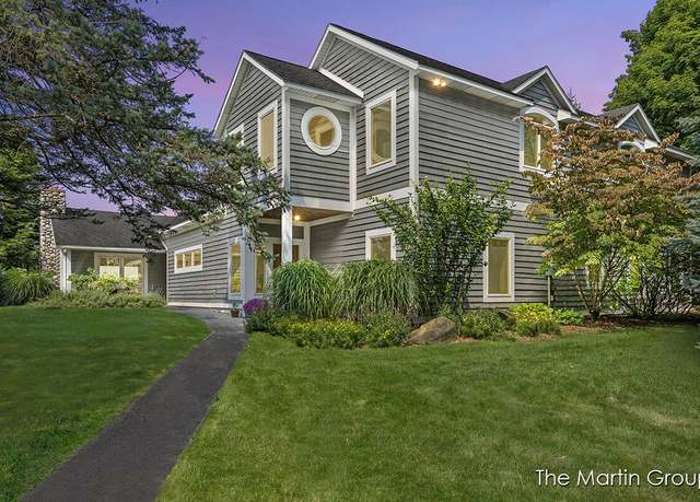 Property at 3801 N Scenic Dr, Muskegon, MI 49445, 5 beds, 4 baths