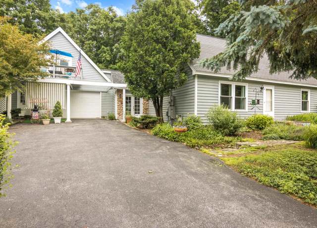 Property at 7271 S Dunns Farm Rd, Maple City, MI 49664, 4 beds, 3 baths
