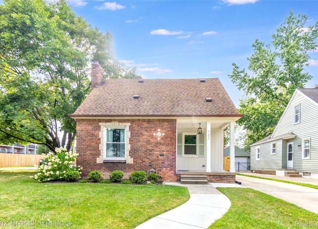 Property at 121 N Blair Ave, Royal Oak, MI 48067, 3 beds, 2.5 baths