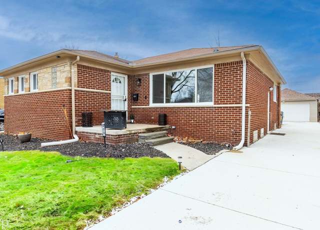 Property at 22191 Westhampton St, Oak Park, MI 48237, 3 beds, 1.5 baths