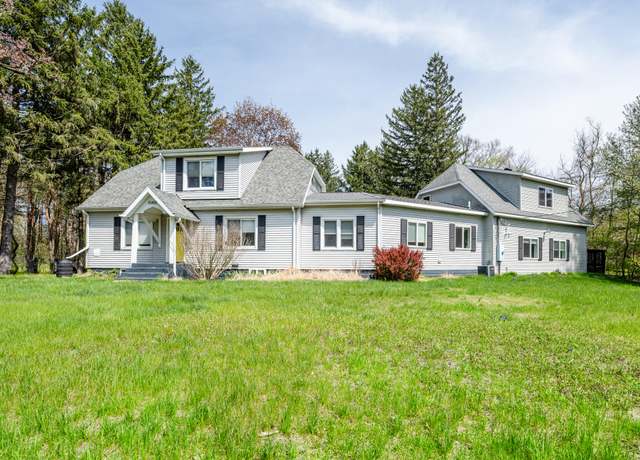 Property at 10401 Jericho Rd, Bridgman, MI 49106, 6 beds, 5 baths