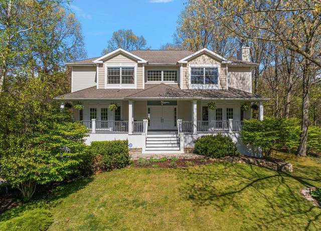 Property at 5421 Fairview St, Stevensville, MI 49127, 4 beds, 3.5 baths