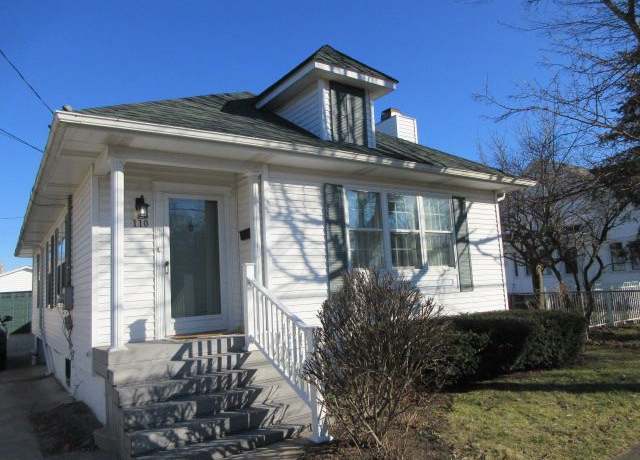 Property at 110 N 1st St, Holly, MI 48442, 3 beds, 2 baths