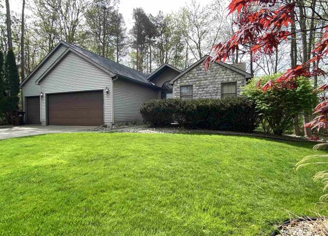 Property at 3935 Bayberry Ln, Lansing, MI 48911, 4 beds, 2.5 baths
