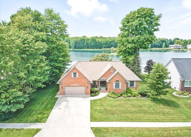 Property at 2753 E Lake Dr, Kimball, MI 48074, 4 beds, 3 baths