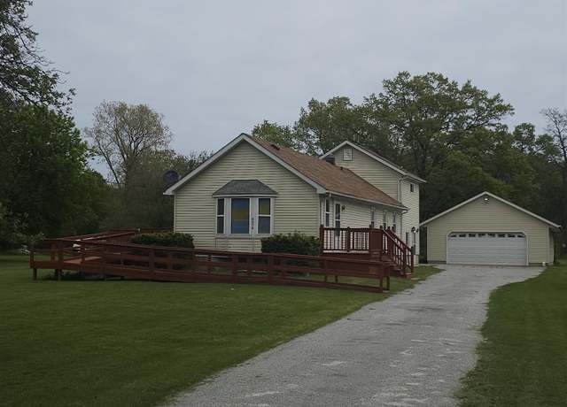 Property at 4674 Meadowlawn Dr, Fort Gratiot, MI 48059, 3 beds, 2 baths