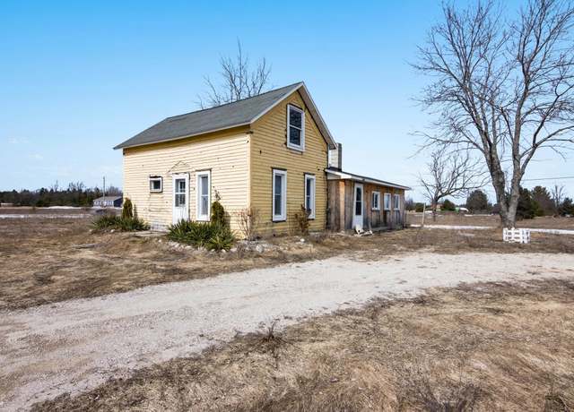 Property at 17140 Honor Hwy, Interlochen, MI 49643, 3 beds, 1 bath