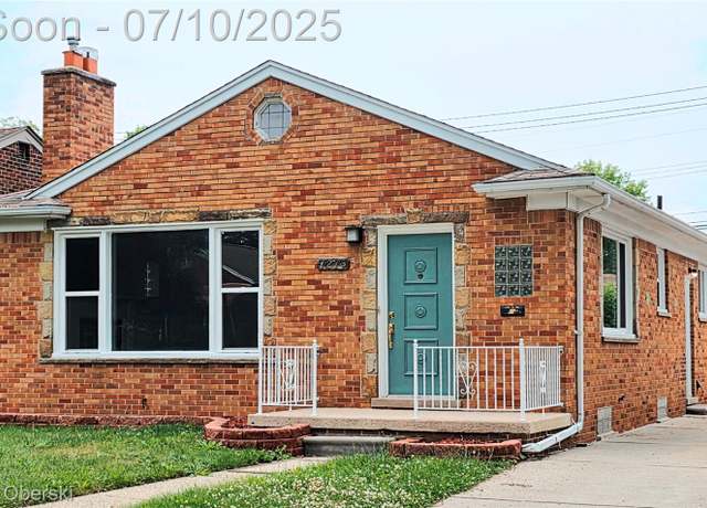 Property at 7275 Colonial St, Dearborn Heights, MI 48127, 3 beds, 2 baths