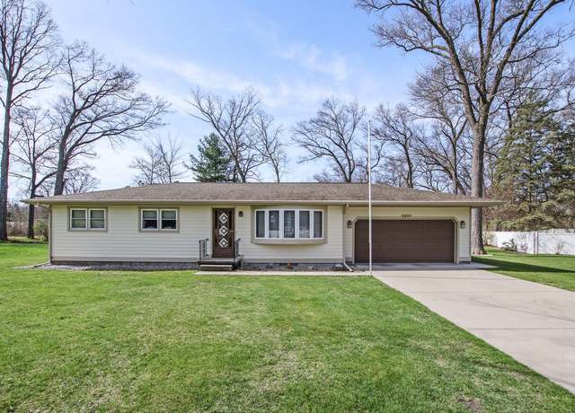 Property at 1877 Queens Ct, Muskegon, MI 49445, 3 beds, 2 baths