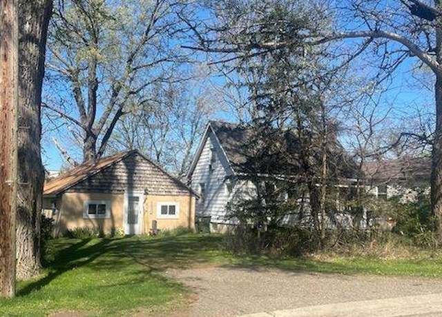 Property at 1471 Courtland Blvd, Rochester Hills, MI 48307, 2 beds, 1 bath