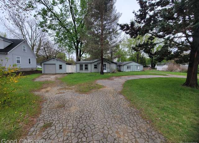 Property at 8558 Messmore Rd, Shelby Twp, MI 48317, 4 beds, 2 baths