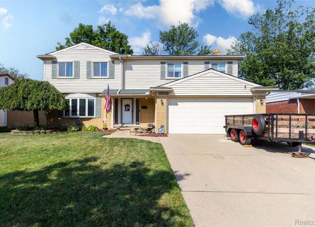 Property at 12274 Buckingham St, Southgate, MI 48195, 5 beds, 2.5 baths