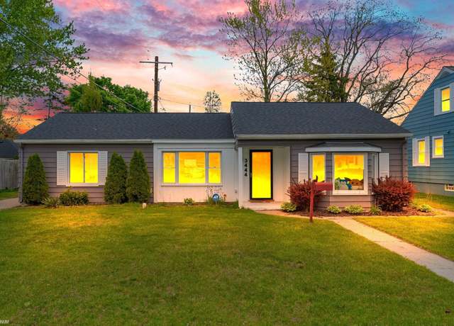 Property at 3444 Maple Street St, Port Huron, MI 48060, 3 beds, 1 bath