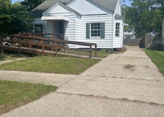 Property at 2316 Harding Ave, Muskegon, MI 49441, 3 beds, 2 baths