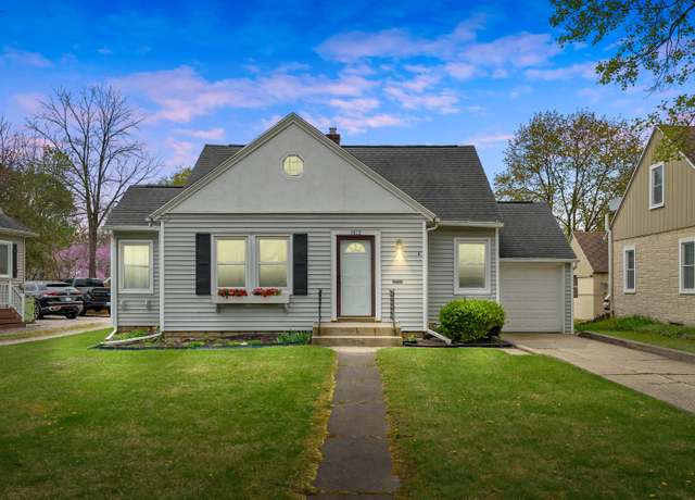 Property at 3812 Oakland Dr, Kalamazoo, MI 49008, 2 beds, 1 bath