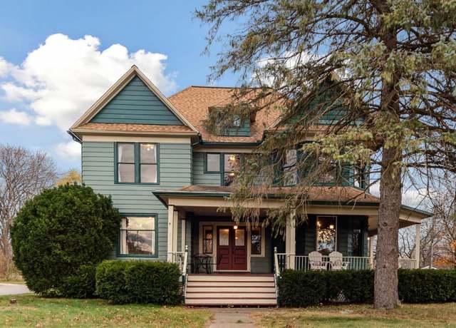 Property at 418 Pearl St, Pinckney, MI 48169, 6 beds, 4.5 baths