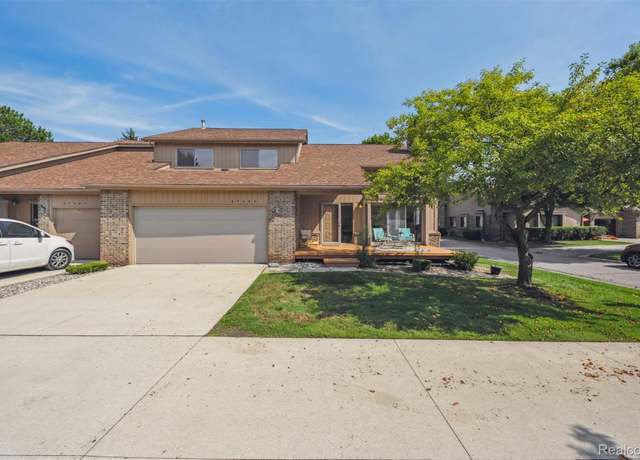 Property at 37484 N Laurel Park Dr, Livonia, MI 48152, 2 beds, 2.5 baths