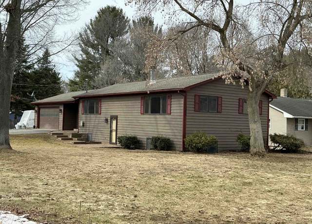 Property at 3899 Park Lane St, Traverse City, MI 49686, 4 beds, 2 baths