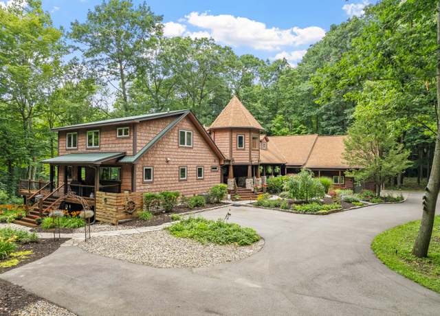 Property at 6340 104th Ave, South Haven, MI 49090, 6 beds, 7.5 baths