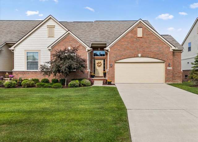 Property at 28136 Belmonte Dr, New Hudson, MI 48165, 3 beds, 3 baths