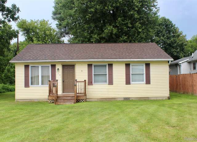 Property at 123 Hale St E, Fowlerville Village, MI 48836, 3 beds, 1 bath