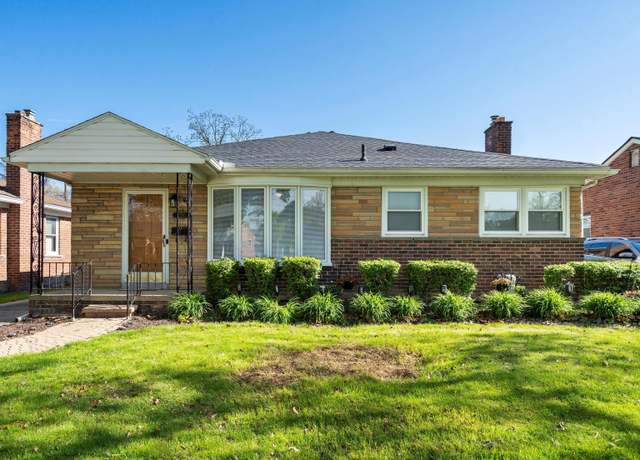 Property at 22615 Edgewood St, St Clair Shores, MI 48080, 3 beds, 2 baths