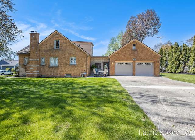 Property at 347 Dewitt Ln, Spring Lake, MI 49456, 3 beds, 1.5 baths