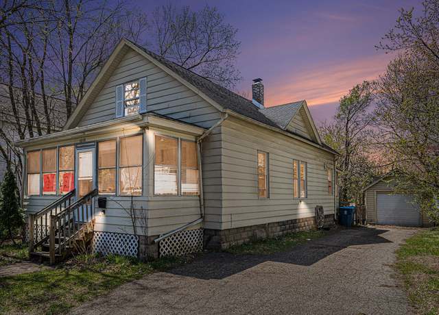 Property at 1608 Bank Street St, Kalamazoo, MI 49001, 4 beds, 2 baths