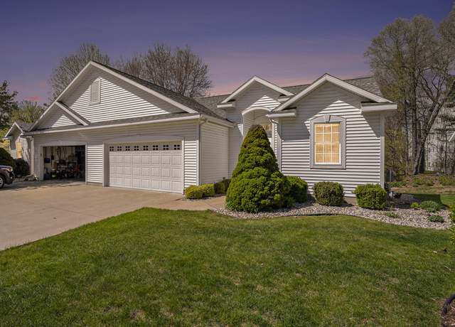 Property at 124 Stone Gate Ct, Spring Lake, MI 49456, 3 beds, 2.5 baths