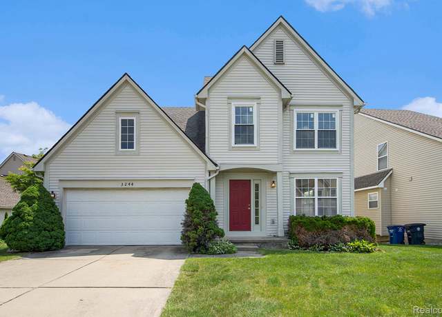 Property at 3244 Buckhorn Ct, Ann Arbor, MI 48105, 4 beds, 2.5 baths