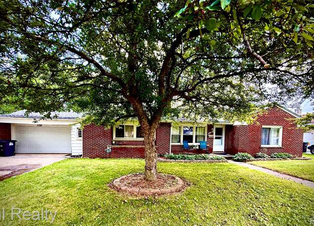 Property at 6835 Buck St, Brownstown, MI 48180, 3 beds, 1 bath