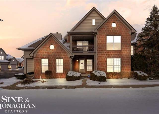 Property at 28749 Sheffield Ct, Chesterfield, MI 48047, 2 beds, 2 baths