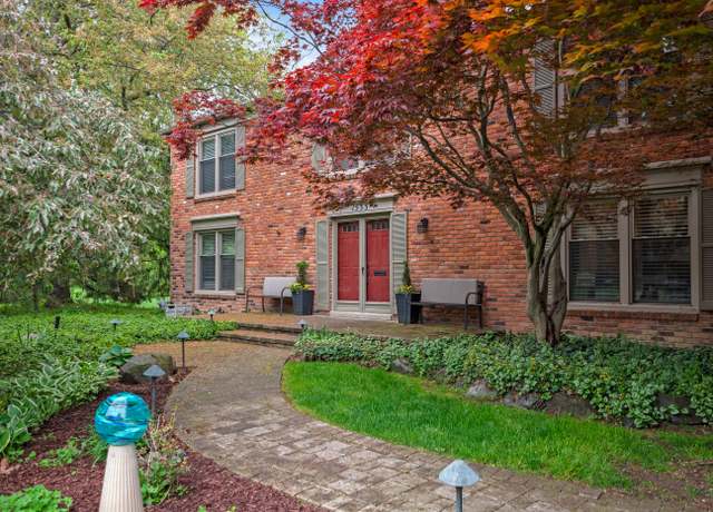 Property at 1533 Pleasant Ct, Birmingham, MI 48009, 4 beds, 2.5 baths