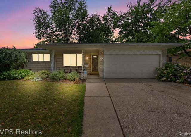 Property at 30343 Woodhouse Dr, Warren, MI 48092, 3 beds, 2 baths