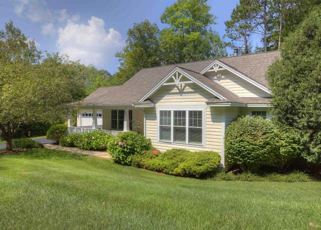 Property at 6347 Cedarmere, Traverse City, MI 49686, 4 beds, 3.5 baths