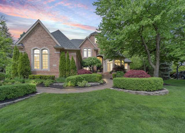 Property at 47914 Beckenham Blvd, Novi, MI 48374, 5 beds, 5 baths
