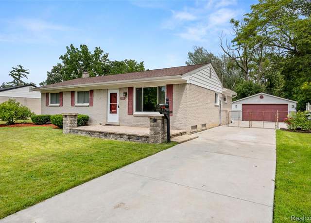 Property at 11749 Dudley St, Wayne, MI 48180, 3 beds, 1.5 baths