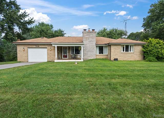 Property at 11523 Dixie Hwy, Holly Township, MI 48442, 3 beds, 2 baths