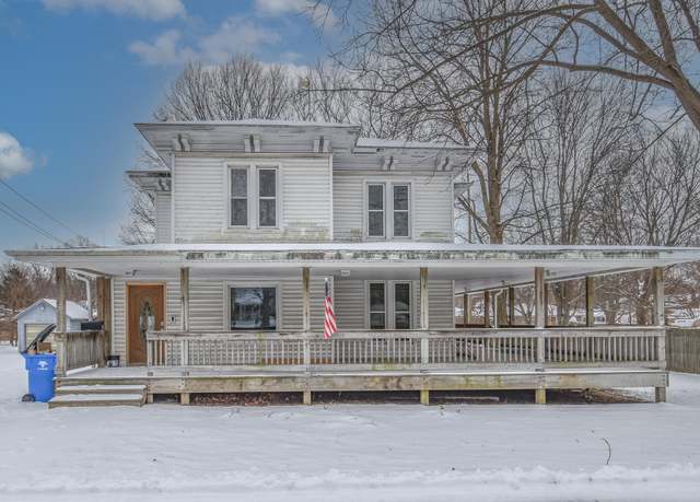 Property at 59 W Chicago St, Quincy, MI 49082, 4 beds, 2 baths