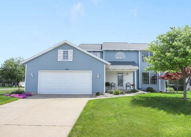 Property at 5540 Koster Dr SW, Wyoming, MI 49418, 4 beds, 3.5 baths