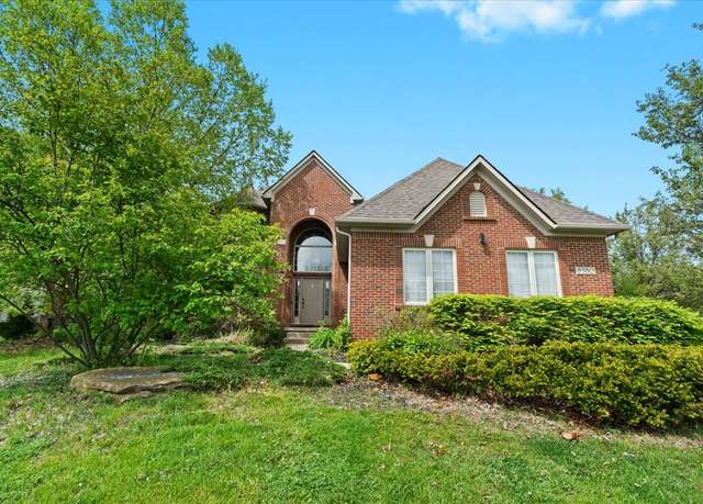 Property at 8380 Jamestown Dr, White Lake, MI 48386, 4 beds, 3.5 baths