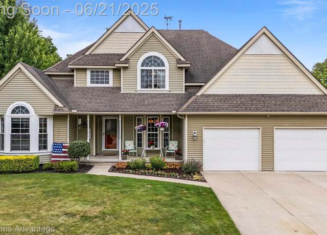 Property at 20221 Oporto Ave, Livonia, MI 48152, 4 beds, 3.5 baths