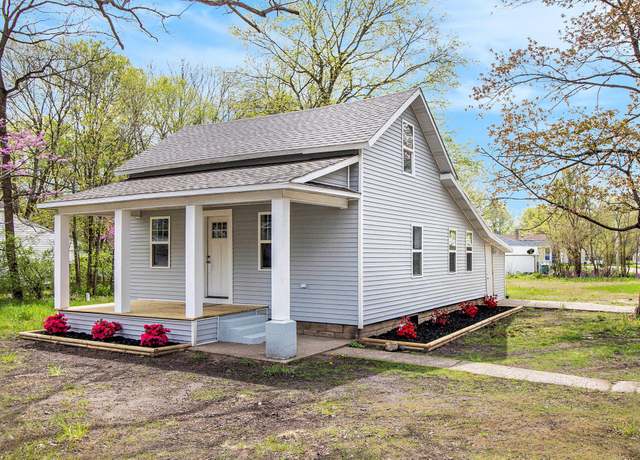 Property at 227 Delano St, Allegan, MI 49010, 3 beds, 1 bath
