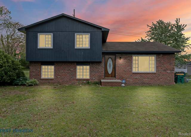 Property at 11321 Gabriel St, Romulus, MI 48174, 3 beds, 2.5 baths