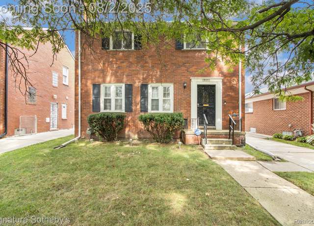 Property at 17196 Huntington Rd, Detroit, MI 48219, 3 beds, 1.5 baths
