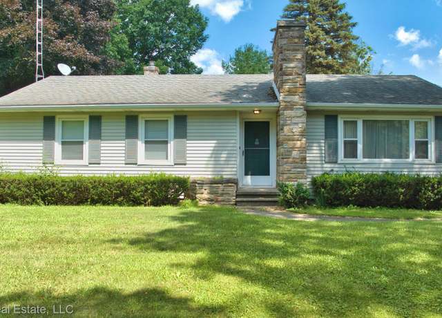 Property at 2750 College Rd, Delhi Charter Township, MI 48842, 3 beds, 2 baths