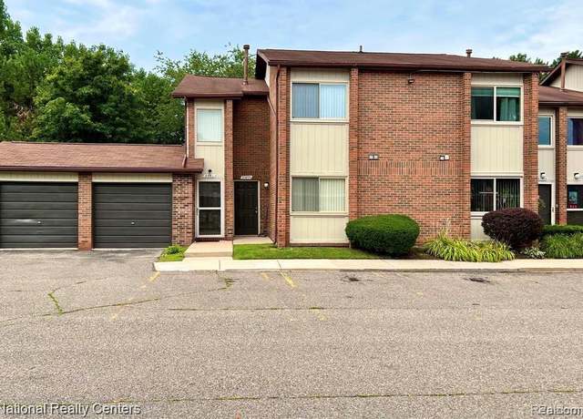 Property at 33911 Pondview Cir, Livonia, MI 48152, 1 bed, 1 bath