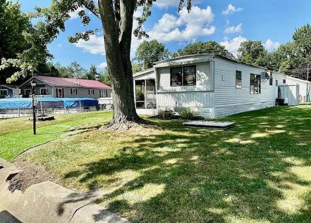 Property at 481 Maple Ln, Coldwater, MI 49036, 2 beds, 1.5 baths
