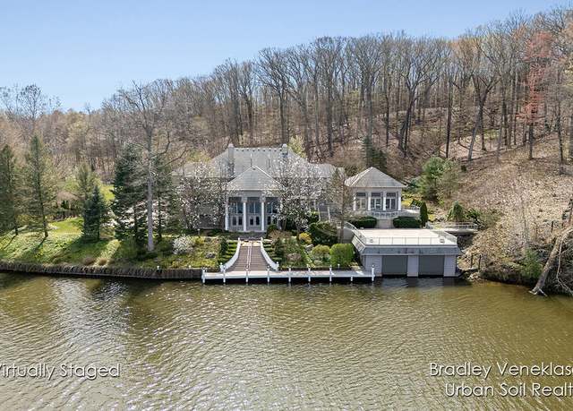 Property at 7635 Sandy Hollow Dr SE, Alto, MI 49302, 6 beds, 7.5 baths